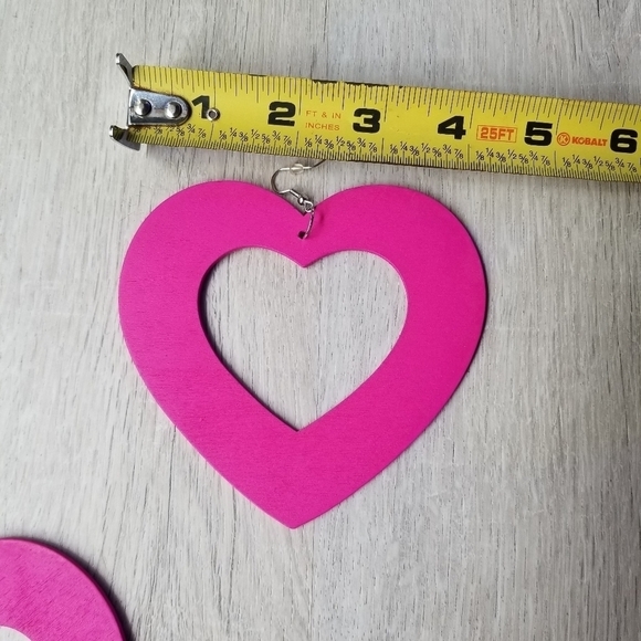 "BUNDLES ONLY" Huge Heart Wooden Painted Dangle Earrings - Picture 2 of 5